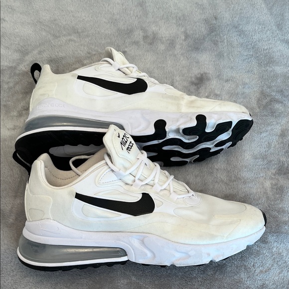 Nike React White and Black Sneakers - Picture 4 of 7
